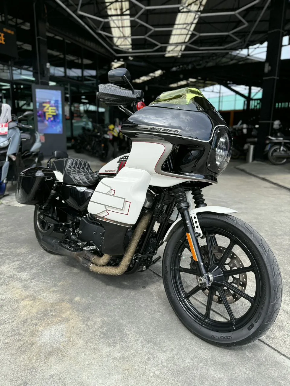 Harley-Davidson Low Rider, 2022